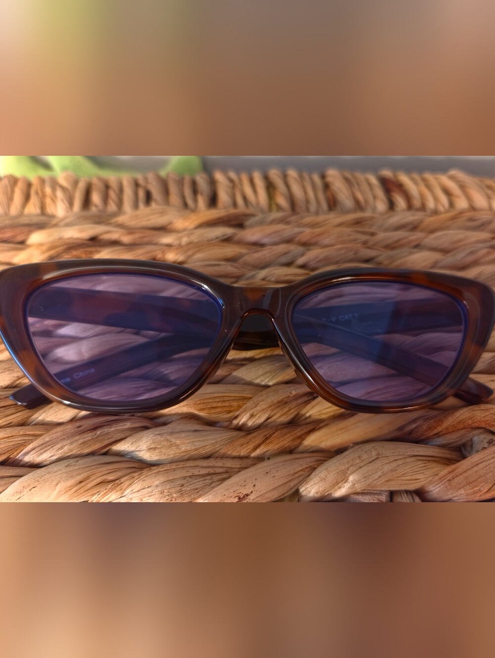 Source Unknown Brown Tortoiseshell Cat-Eye Sunglasses with Blue Lenses